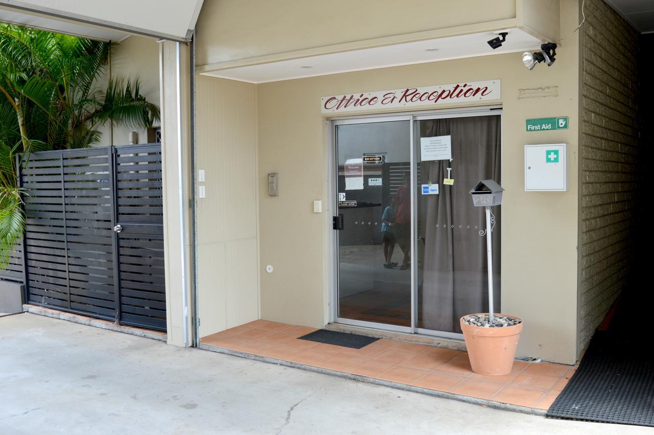Mid City Motor Inn Gladstone Bagian luar foto