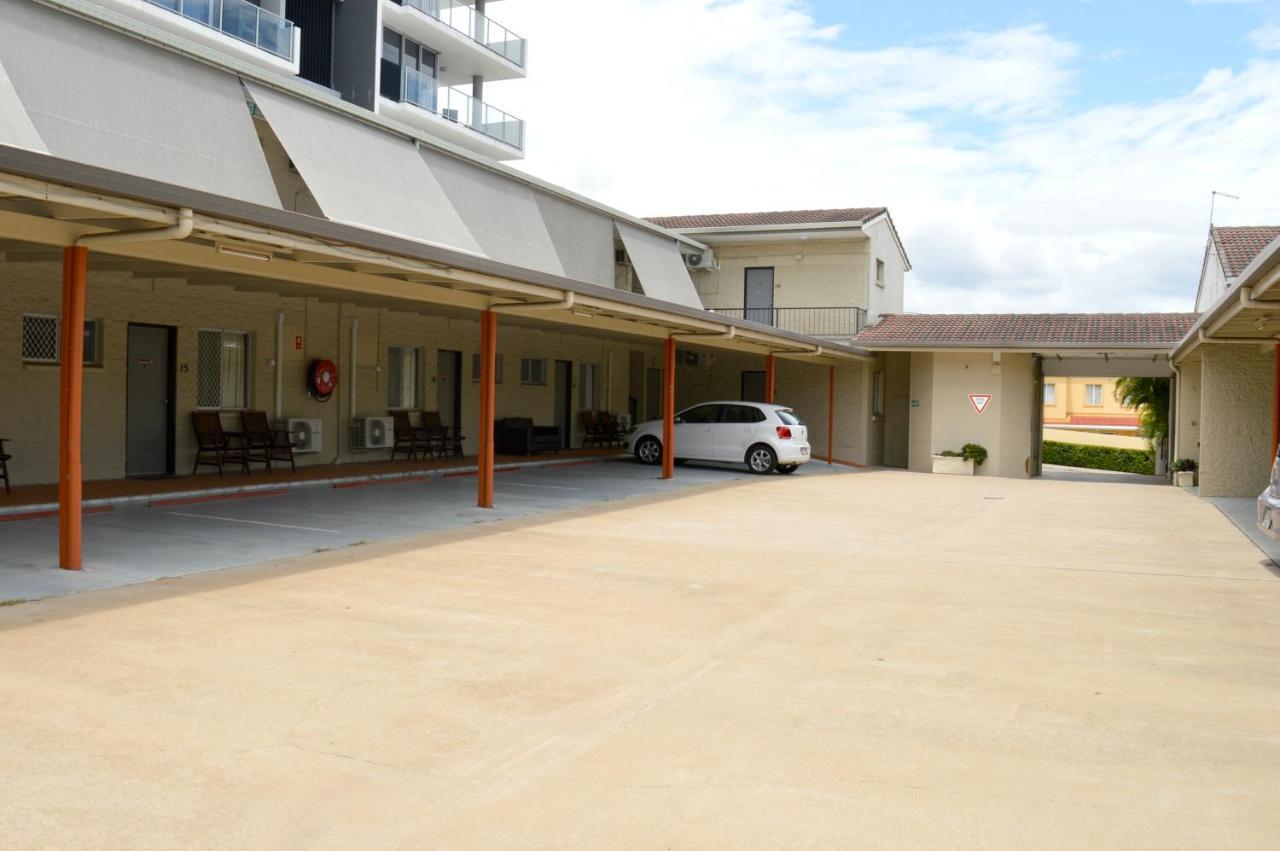 Mid City Motor Inn Gladstone Bagian luar foto